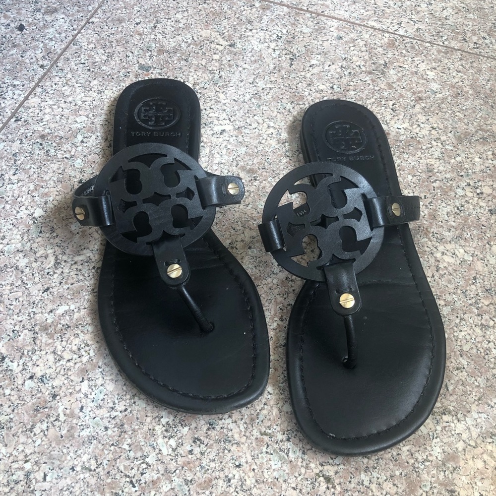• TORY BURCH BLACK MILLERS •